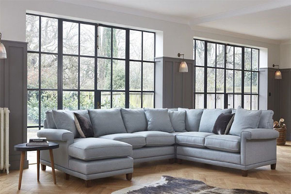 Sofa góc chữ U - lựa chọn cho không gian phòng khách đẹp